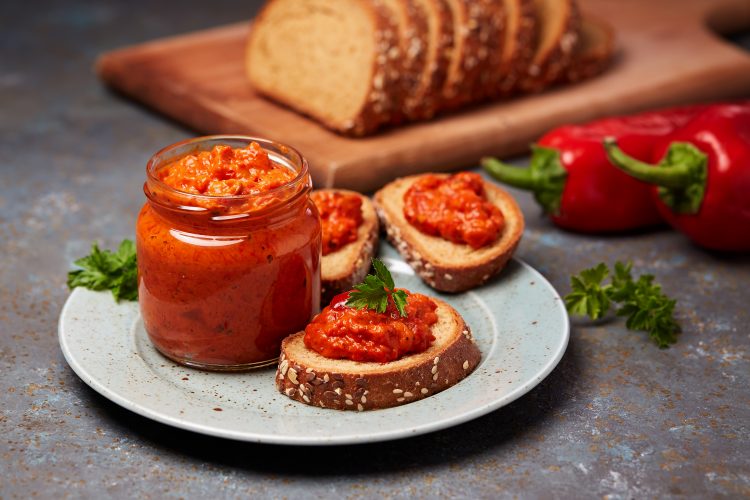 15.9. (a) ajvar stock-photo-ajvar-pepper-mousse-in-a-jar-and-on-a-slices-of-bread-ajvar-delicious-dish-of-red-peppers-1010572243