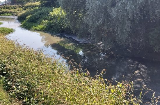 Reka Gročica, korito reke Gročice, zagađenje, zagadjenje