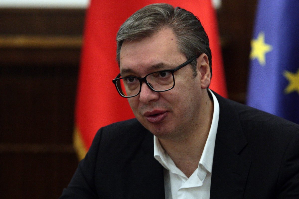 Vučić obećava još 20.000 dinara penzionerima pred izbore 2022.