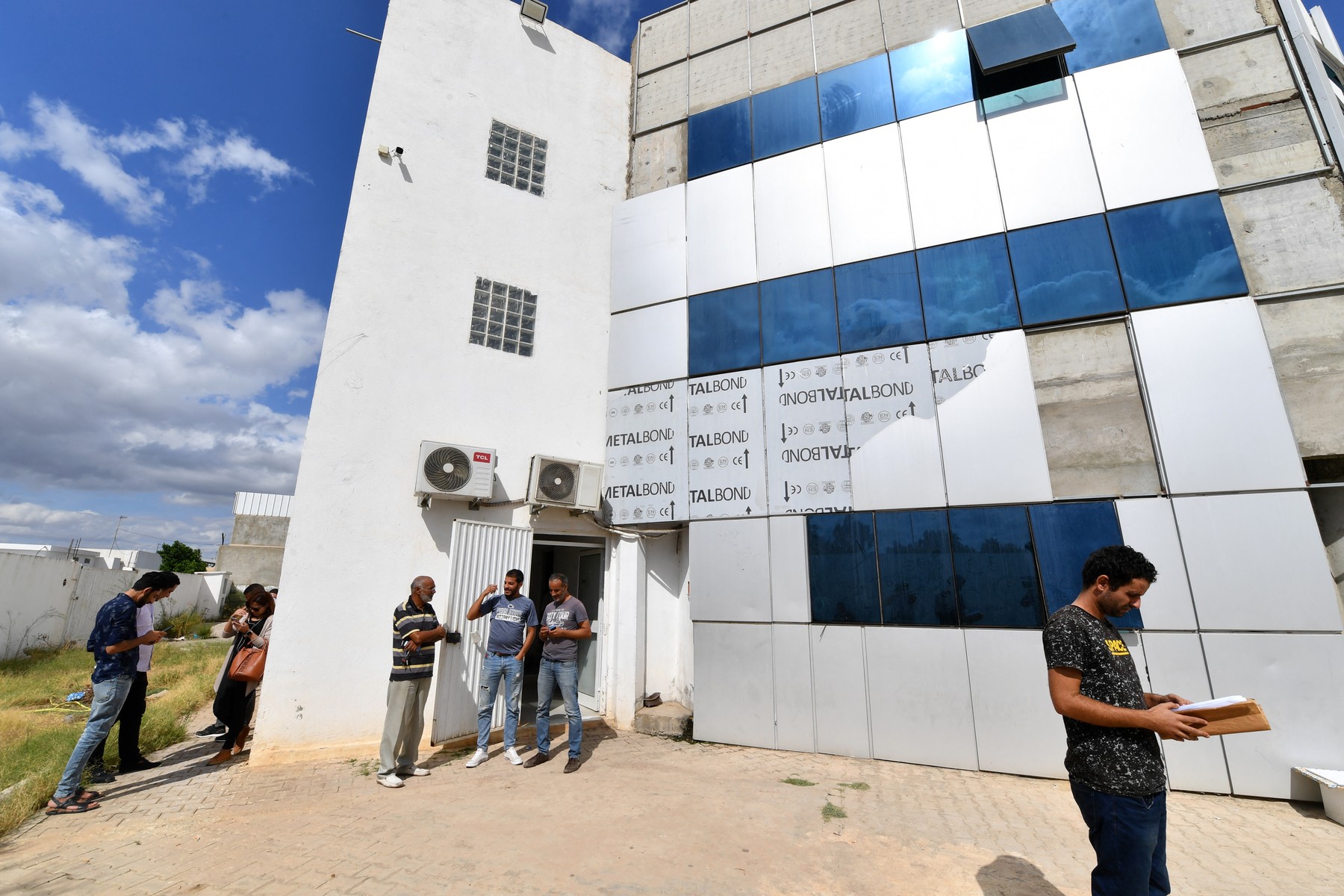 Tunis, tv stanica, zatvoran tv stanica