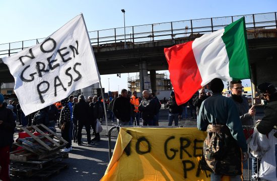 Italija protest kovid propusnice