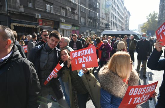 Protest advokata ispred Advokatske komore Srbije, AKS, advokati, zatvorena ulica, Dečanska