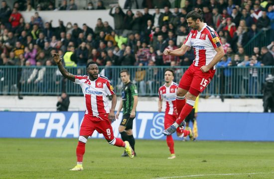 Aleksandar Dragović slavi gol protiv Kolubare;