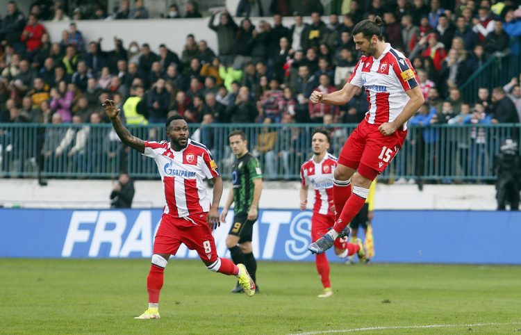 Aleksandar Dragović slavi gol protiv Kolubare;
