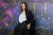 Andjelina Dzoli Angelina Jolie