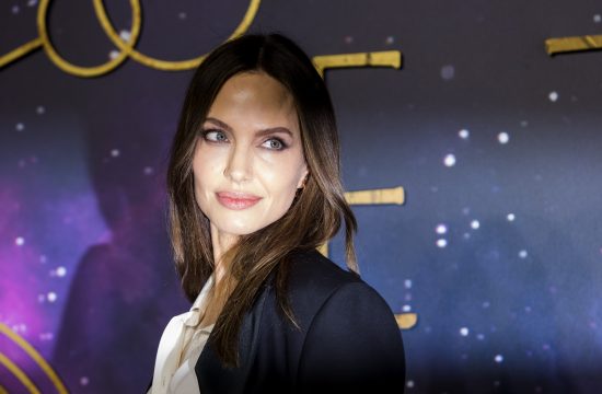 Andjelina Dzoli Angelina Jolie
