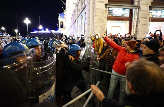 Italija protest protiv kovid propusnica