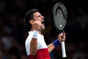 Novak Đoković slavi titulu u Parizu