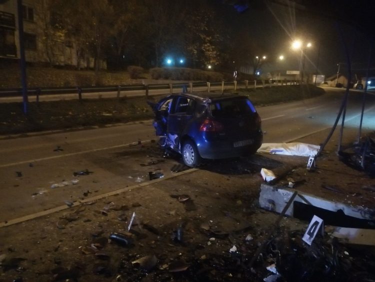 Kragujevac, udes, saobraćajna nesreća, automobil udario u kuću, kuća