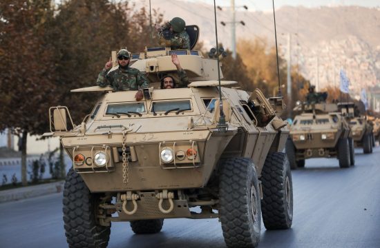 Avganistan, Kabul, Talibani, vojna parada