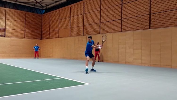 Novak Đoković došao u Insbruk, odmah trenirao u opremi Srbije 2