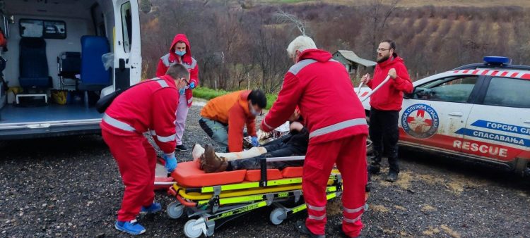 Spasioci Gorske sluzbe spasavanja zavrsili akciju spasavanja na Fruskoj Gori