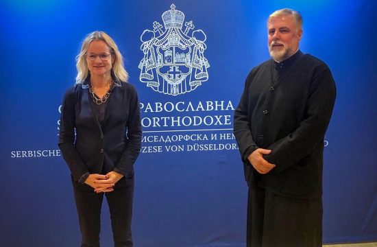 Viola fon Kramon i episkop Grigorije