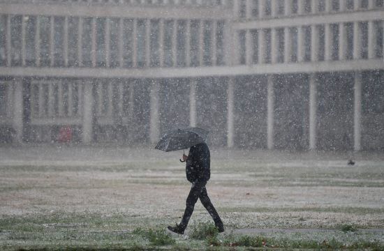 Sneg, prvi sneg u Beogradu, pada sneg, zima, vreme, vremenska prognoza, hladno vreme