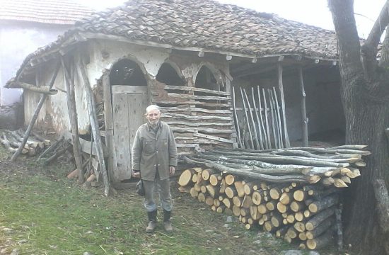 Kunovica, selo Kunovica, Milutin Mišić, starac bez struje i hrane