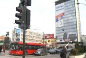 Zašto Vučić posmatra Niš sa fasade hotela, prilog, emisija Među nama, Medju nama Nova S