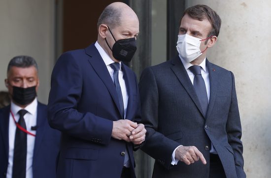 Olaf Solc i Emanuel Makron Emmanuel Macron Olaf Scholz