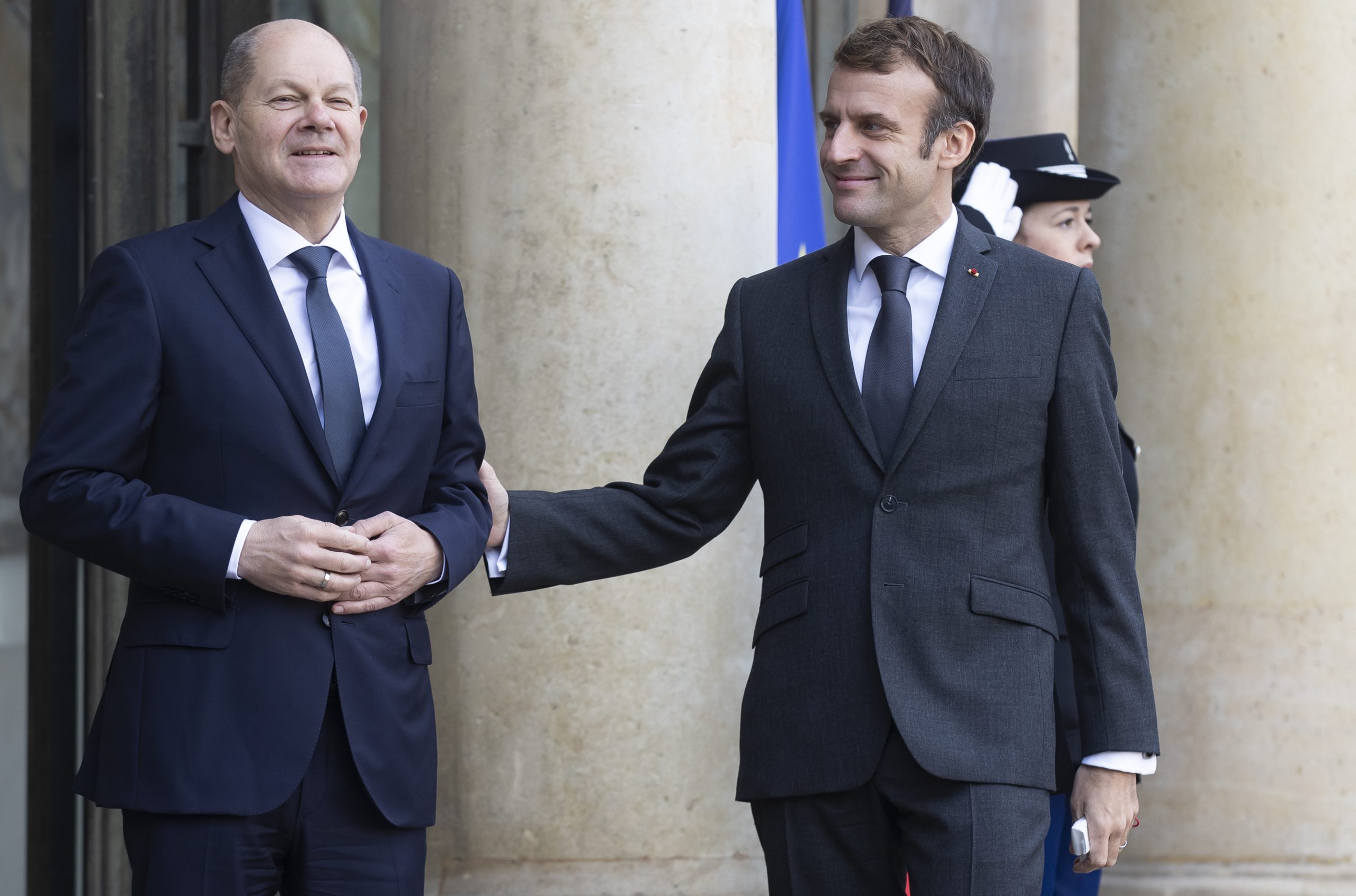 Olaf Solc i Emanuel Makron Emmanuel Macron Olaf Scholz