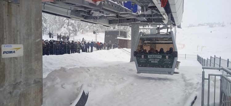 Zlatibor planina sneg turisticka zimske sezona