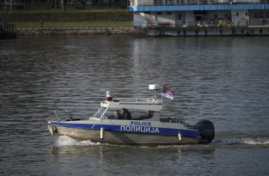 Potraga, reka Sava, policija, rečna policija, čišćenje reke, Matej Periš, nestao