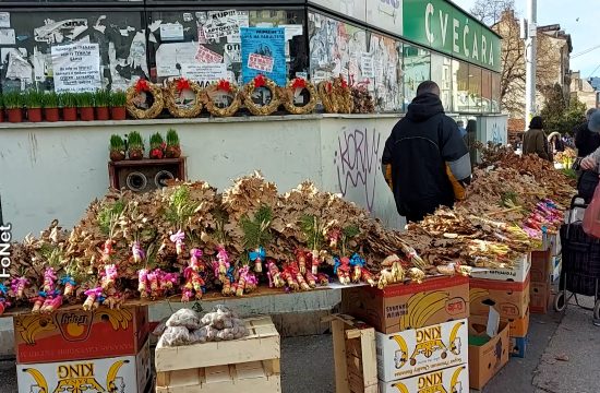 Badnjaci su najtraženija roba na beogradskim pijacama