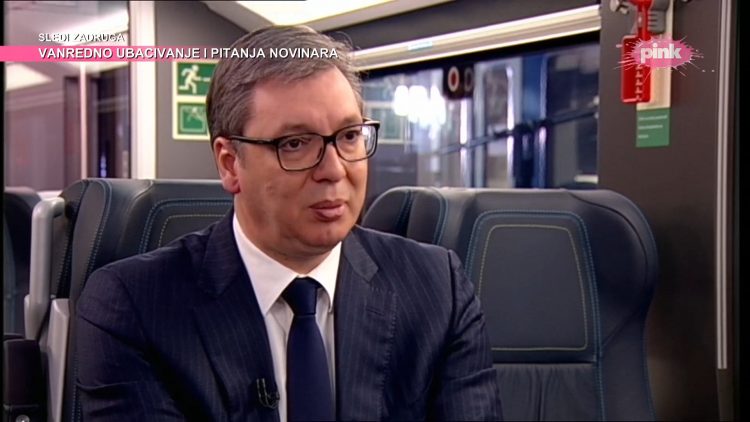 Aleksandar Vučić u vozu, voz, intervju