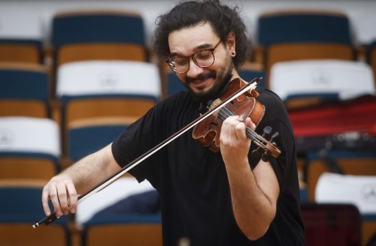 Nemanja Radulovic violinista proba Beogradska filharmonija
