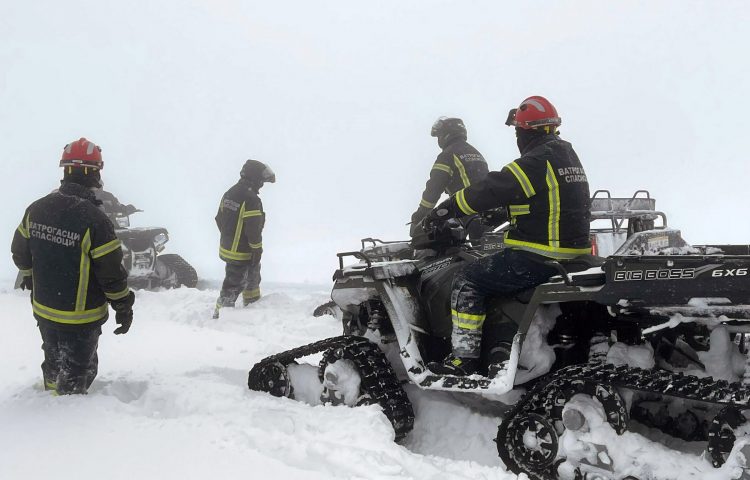 Vatrogasno spasilačka jedinica, trening, sneg, sektor za vanredne situacija, zima, spasavanje