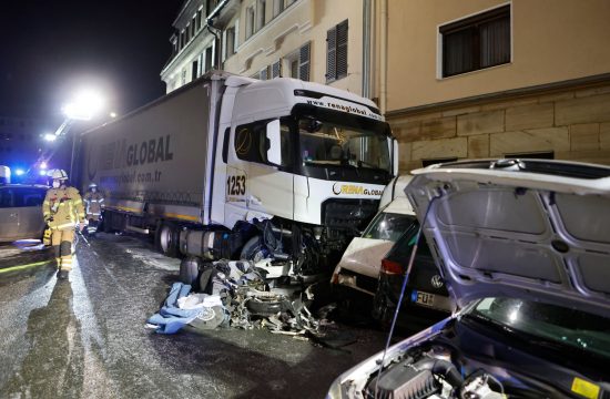 Nemačka, kamion, nesreća, 30 automobila