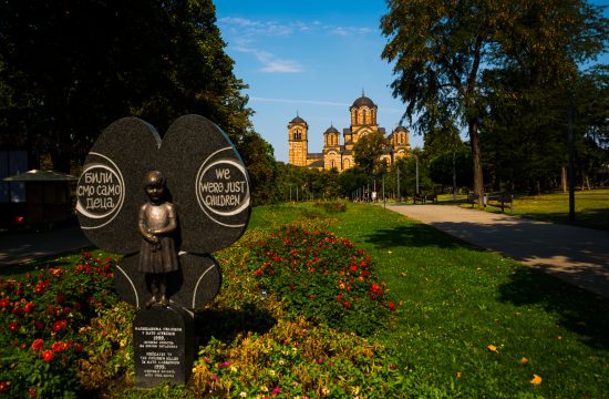 Spomenik posvećen deci nastradaloj za vreme Nato bombardovanja, bista Milice Rakić, Milica Rakić, Tašmajdan, Tašmajdanski park