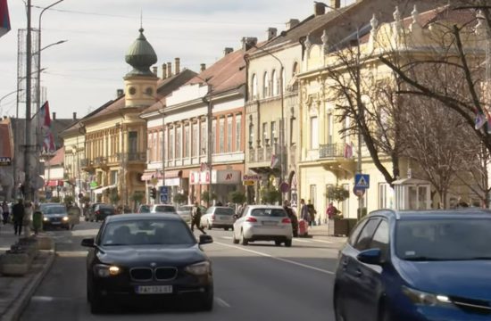 PANČEVO. Krik roditelja: Ko uvlači decu Pančeva u kriminal, prilog, emisija Među nama, Medju nama Nova S