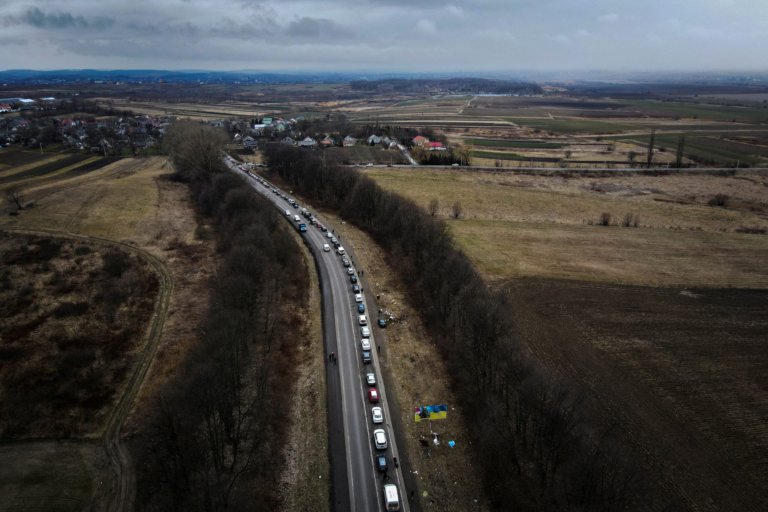 Kilometarske kolone na granici Ukrajine i Poljske