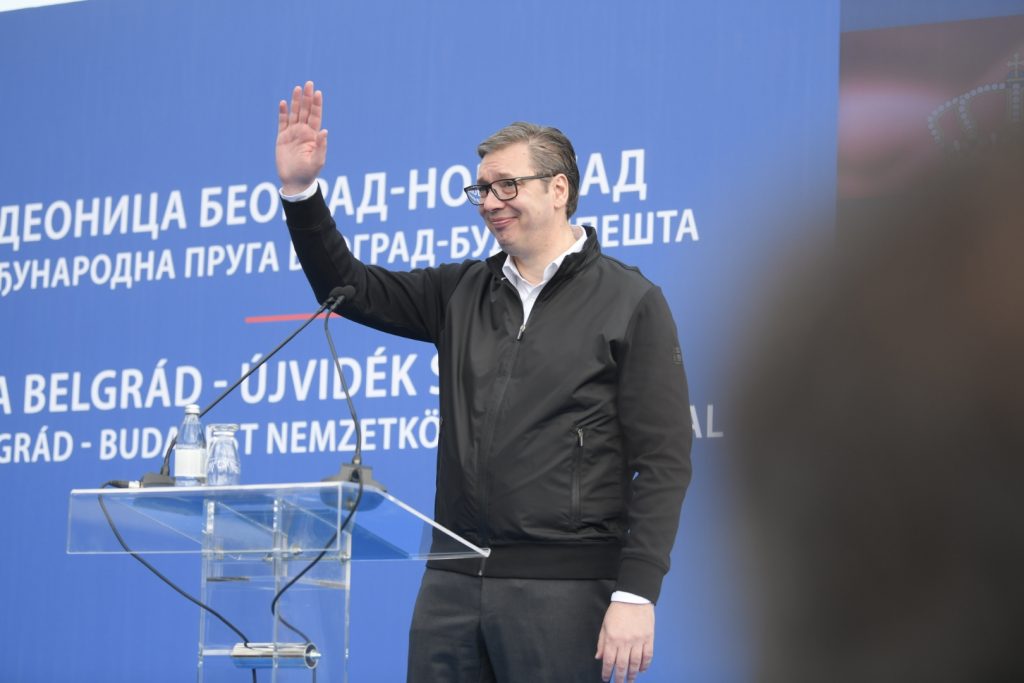 Vučić otvorio železničku stanicu bez upotrebne dozvole