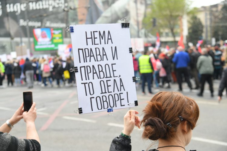 Protest radnika u turizmu i privredi, protest privrednika ispred zgrade Vlade Srbije