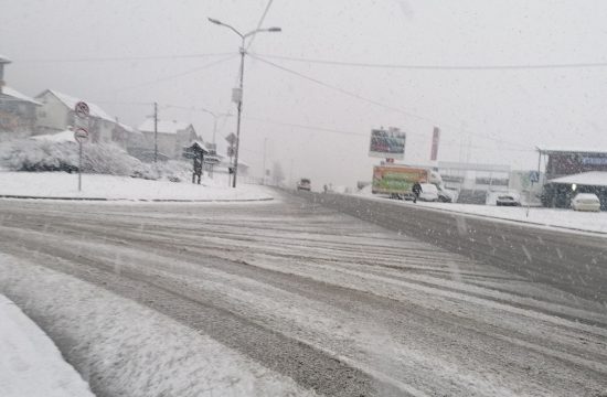 Zlatar, Nova Varoš Pao sneg u aprilu, pola metra snega napadalo, april