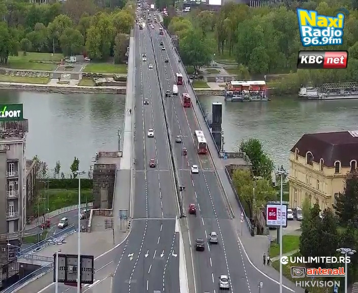 Brankov most, Naksi kamere, nema gužve, prazne ulice