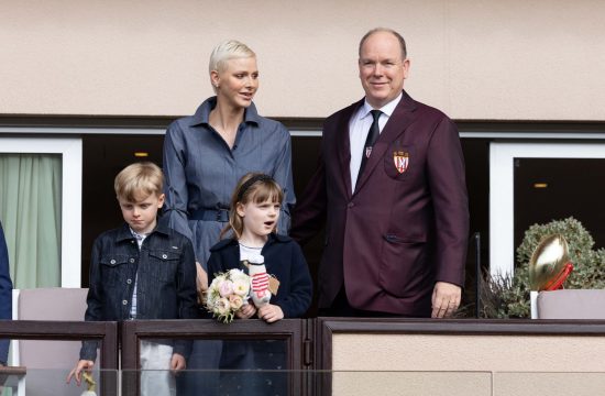Princeza Šarlin i princ Albert od Monaka sa decom