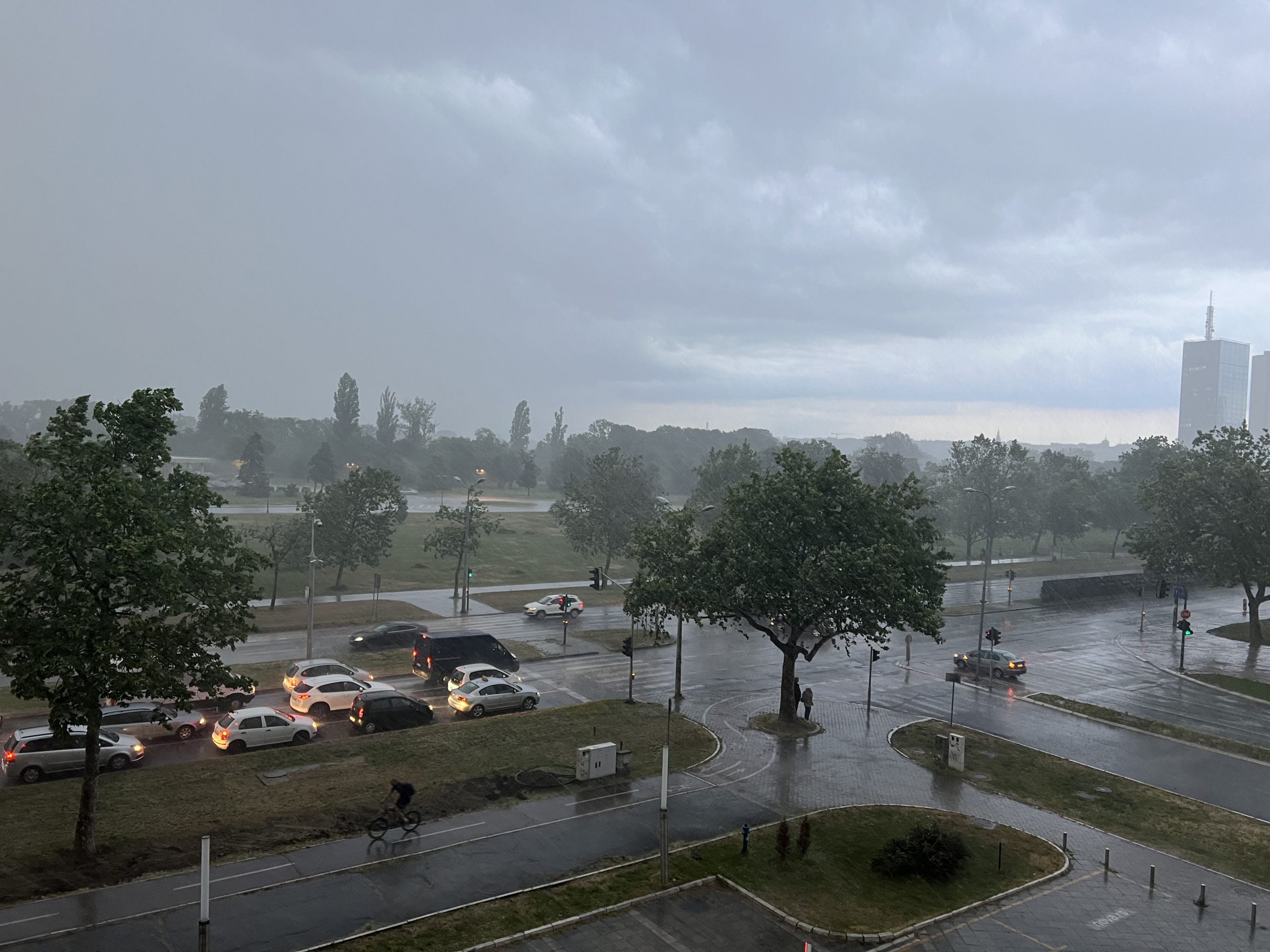 Beograd Nevreme, kiša, pljusak, saobraćaj