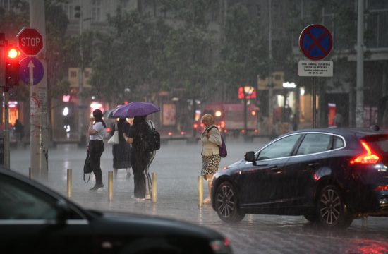 Nevreme, kiša, pljusak, saobraćaj