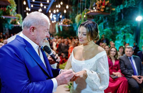 Brazilski predsednički kandidat Lula da Silva se oženio usred izborne kampanje