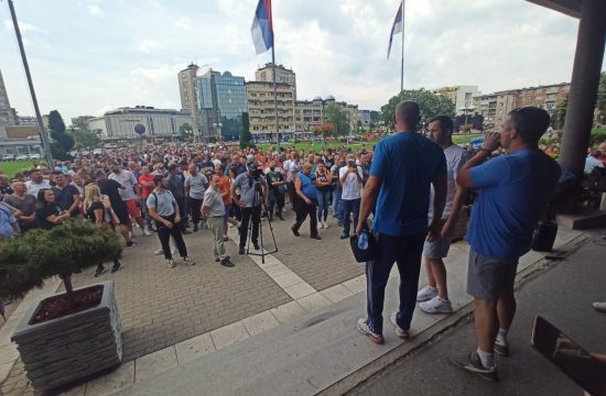 kragujevac Počeo protest Fijatovih radnika, radnici, Fijat, Fiat automobili