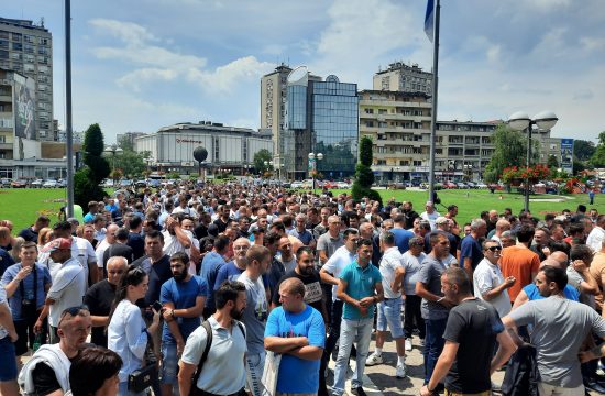 kragujevac Počeo protest Fijatovih radnika, radnici, Fijat, Fiat automobili