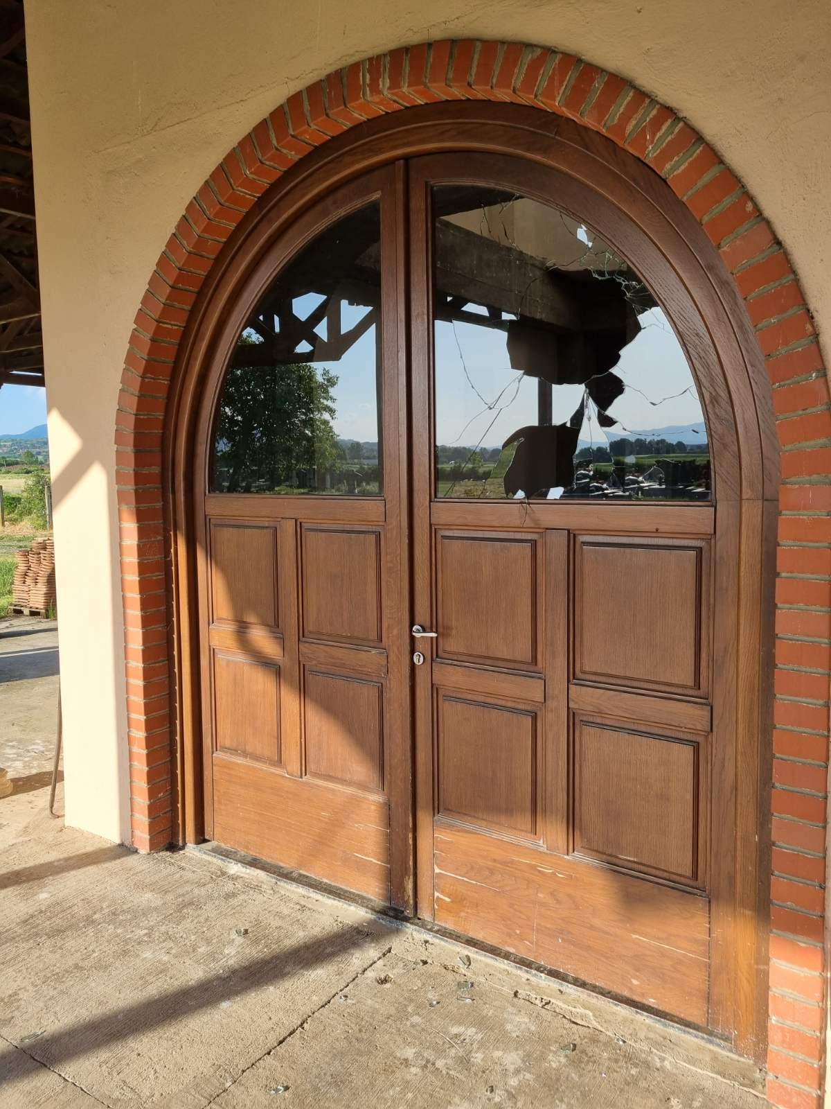 Preljina, Baluga, Preljinska Baluga, crkva, oštećena crkva