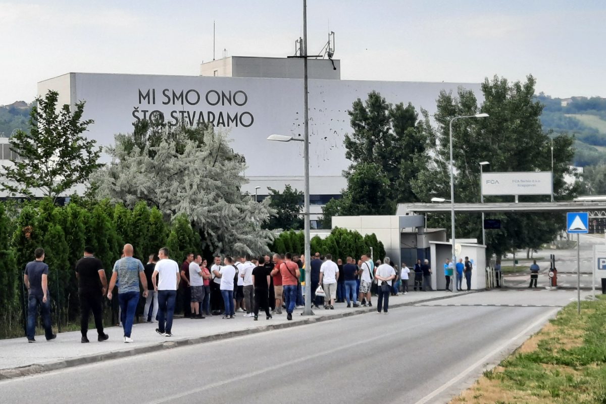 Na birou završilo više od 1.000 bivših Fijatovih radnika