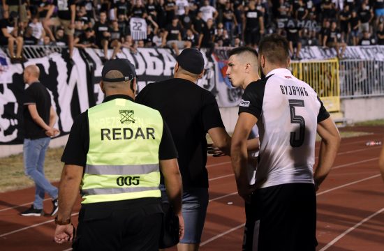 FK Partizan, AEK, grobari