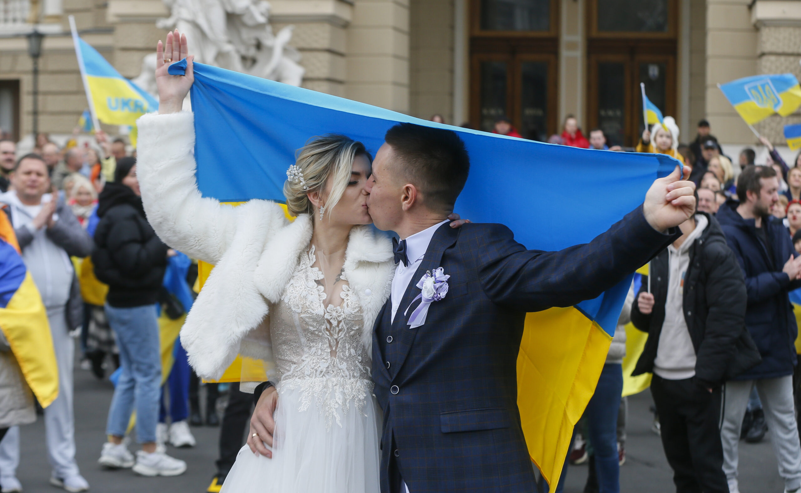 Ukrajina, Herson, venčanje, mladenci