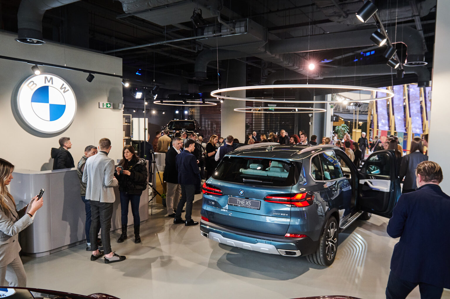 Znate li da je ovo omiljeni BMW u Srbiji? Redizajnirani SUV je stigao ...