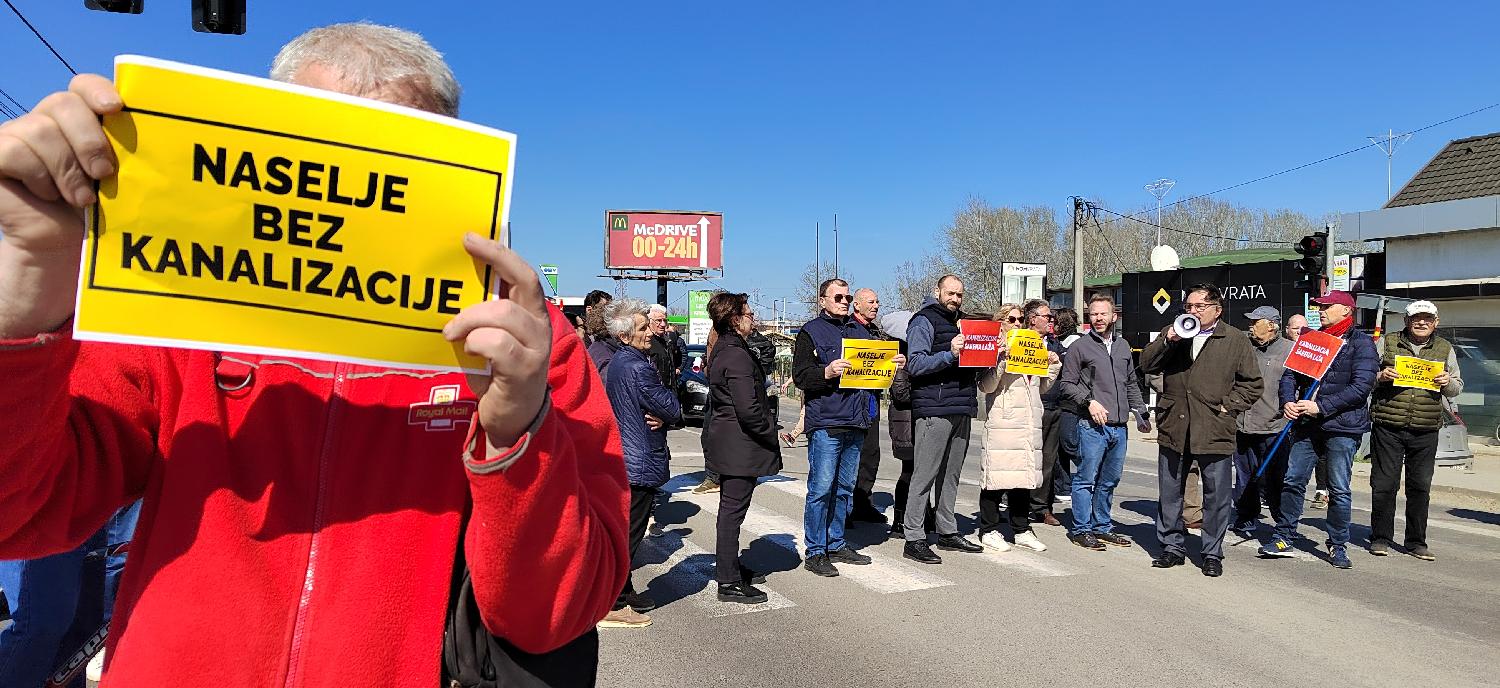 "Fekalije nemaju stranku" Meštani Krnjače ponovo blokirali