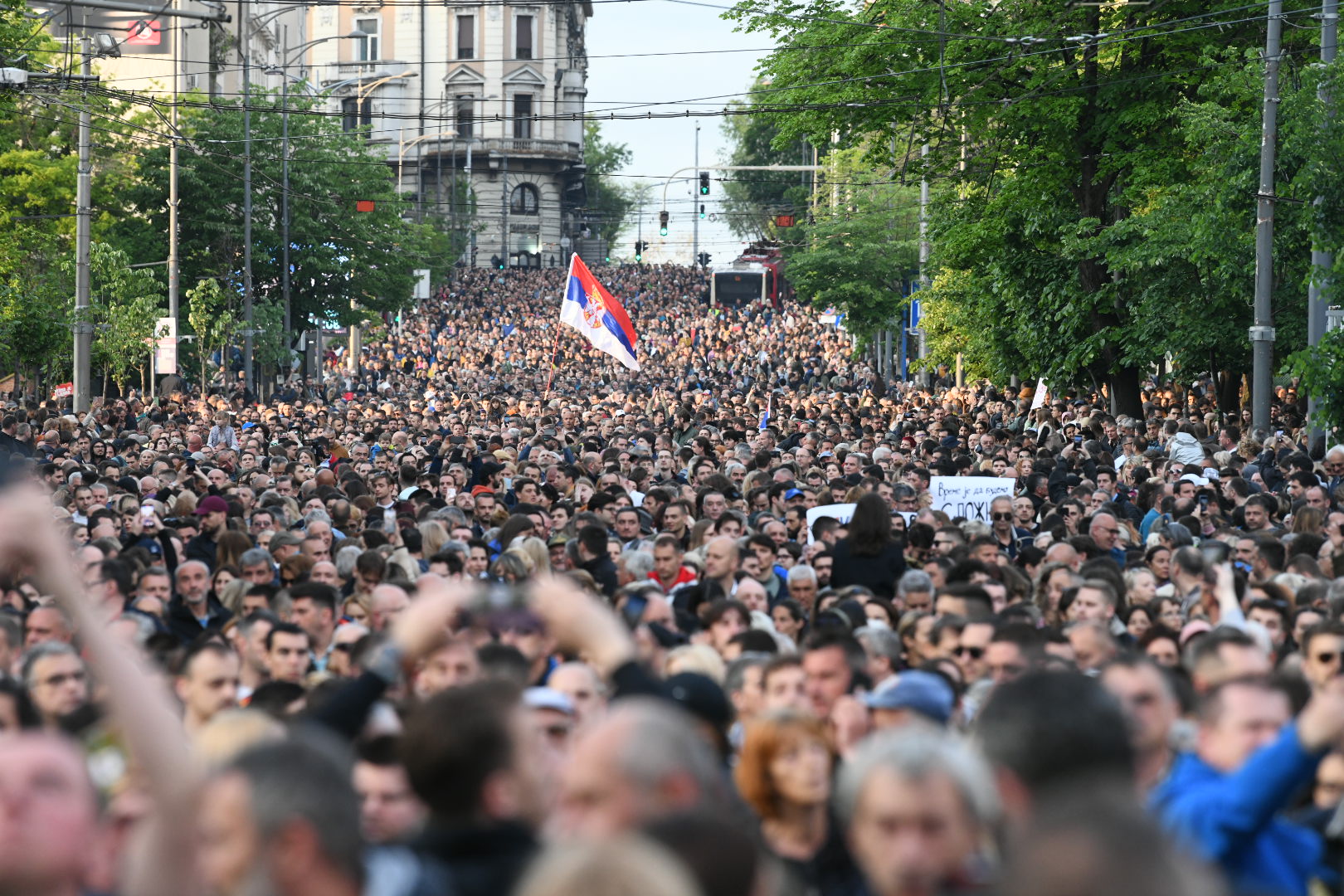 "Najveći Skup Poslednjih Godina Protiv Autokratskog Predsednika Vučića ...