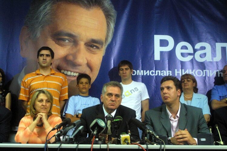 aleksandar vučić, tomislav nikolić